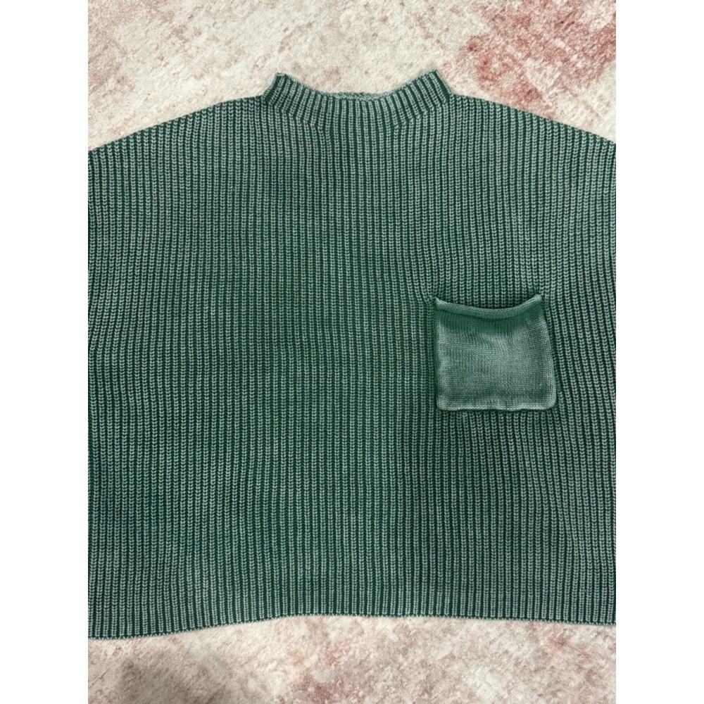 Women’s Ribbed Crewneck Sweater with Chest Pocket